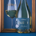 Fles Château Vartely Cameo Late Harvest Sauvignon Blanc, complexe dessertwijn met tropisch fruit, zwarte bes en frisse grapefruittonen. Koop nu bij IJswijnen.nl