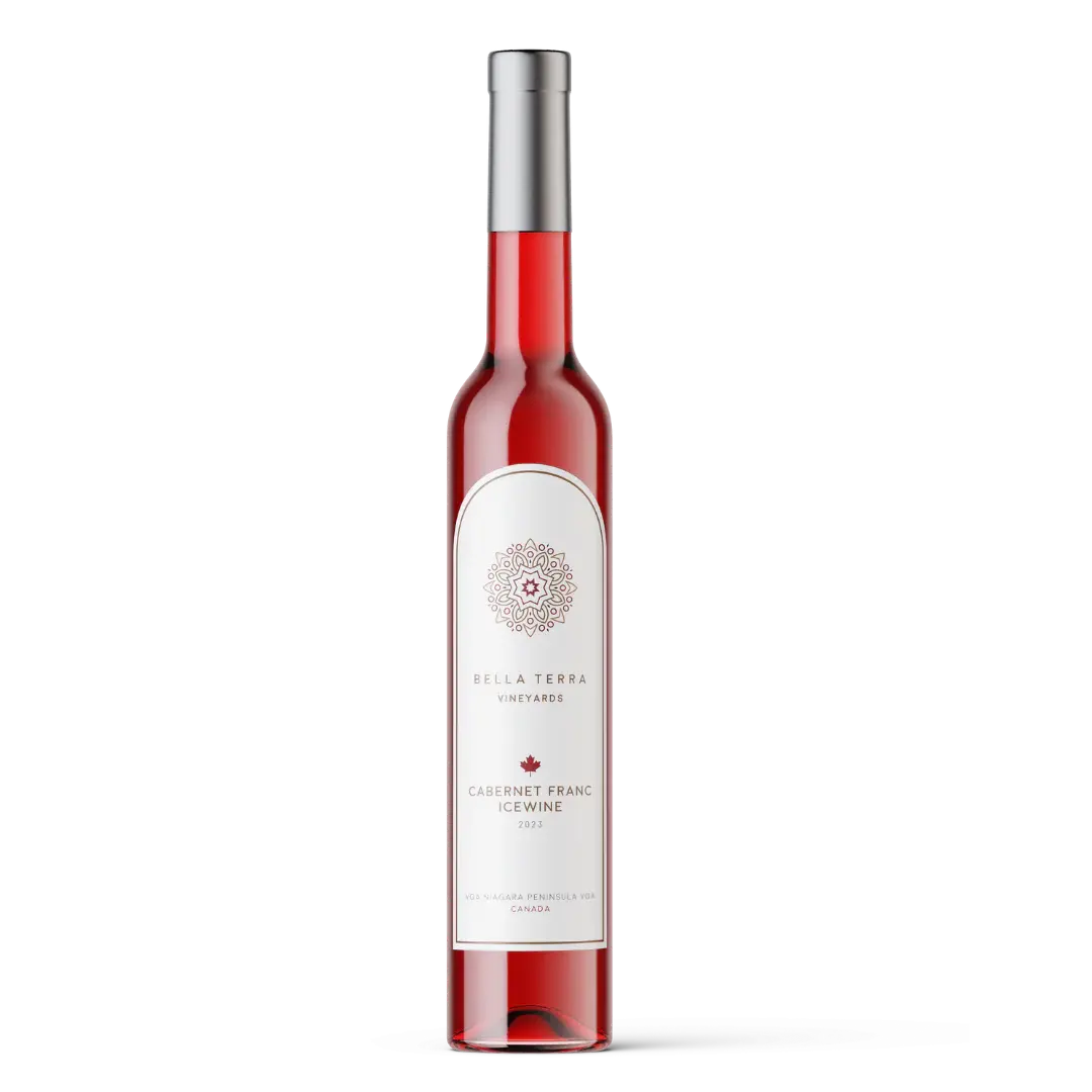 Fles Bella Terra Cabernet Franc Icewine – exclusieve Canadese dessertwijn met rode kleur, gemaakt van bevroren druiven in de Niagara Peninsula