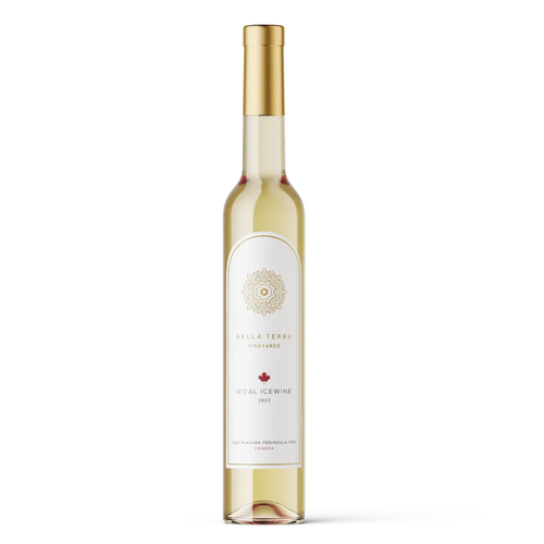 Fles Bella Terra Vidal Icewine 2023 – exclusieve Canadese dessertwijn met goudgele kleur, perfect voor feestdagen en liefhebbers van zoete wijnen.