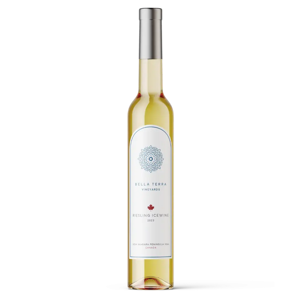 Fles Canadese Riesling Icewine uit Niagara, dessertwijn met fruitige aroma’s van peer, honingmeloen en citrus. Koop hem nu bij IJswijnen.nl